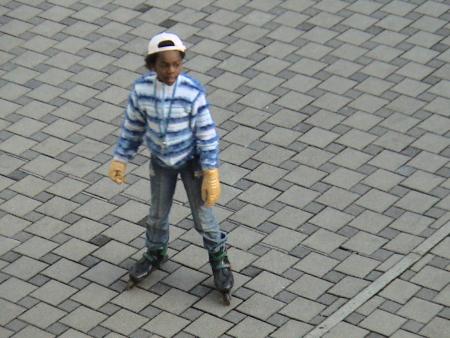 sur mes patins à roulettes